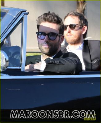 adam-levine-maroon-5-music-video-shoot-01.jpg