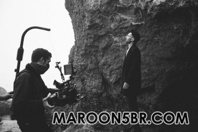 Maroon5-Lost-BTS-03.jpg