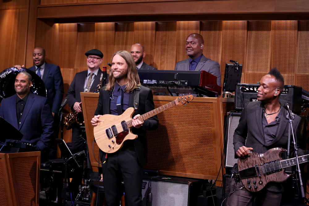 THE TONIGHT SHOW STARRING JIMMY FALLON -- Episode 0519 -- Pictured: (l-r) James Valentine performs with The Roots on August 24, 2016 -- (Photo by: Andrew Lipovsky/NBC)